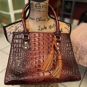 Elegant Brown Crocodile Pattern Handbag